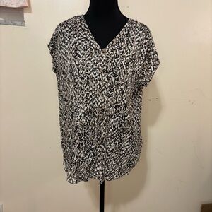 Liz Claiborne Abstract Print Button Front Blouse Brown Black Tan – Size Large